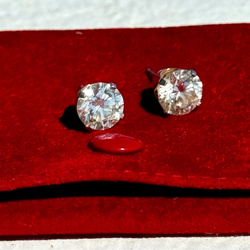 4ct diamond stud earrings